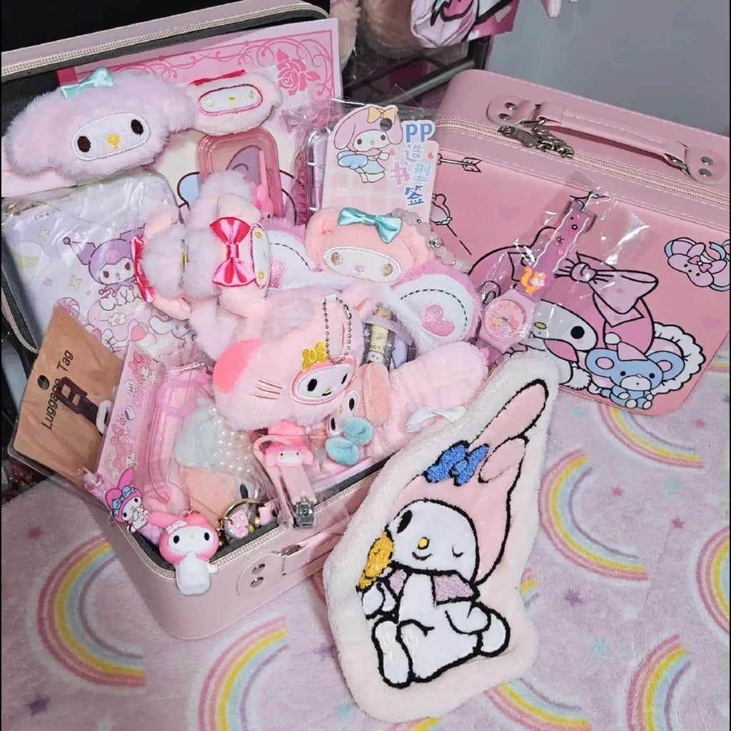 Mystery Gift Box 🎁 — Suitcase or Storage Box + 20 Random Surprises