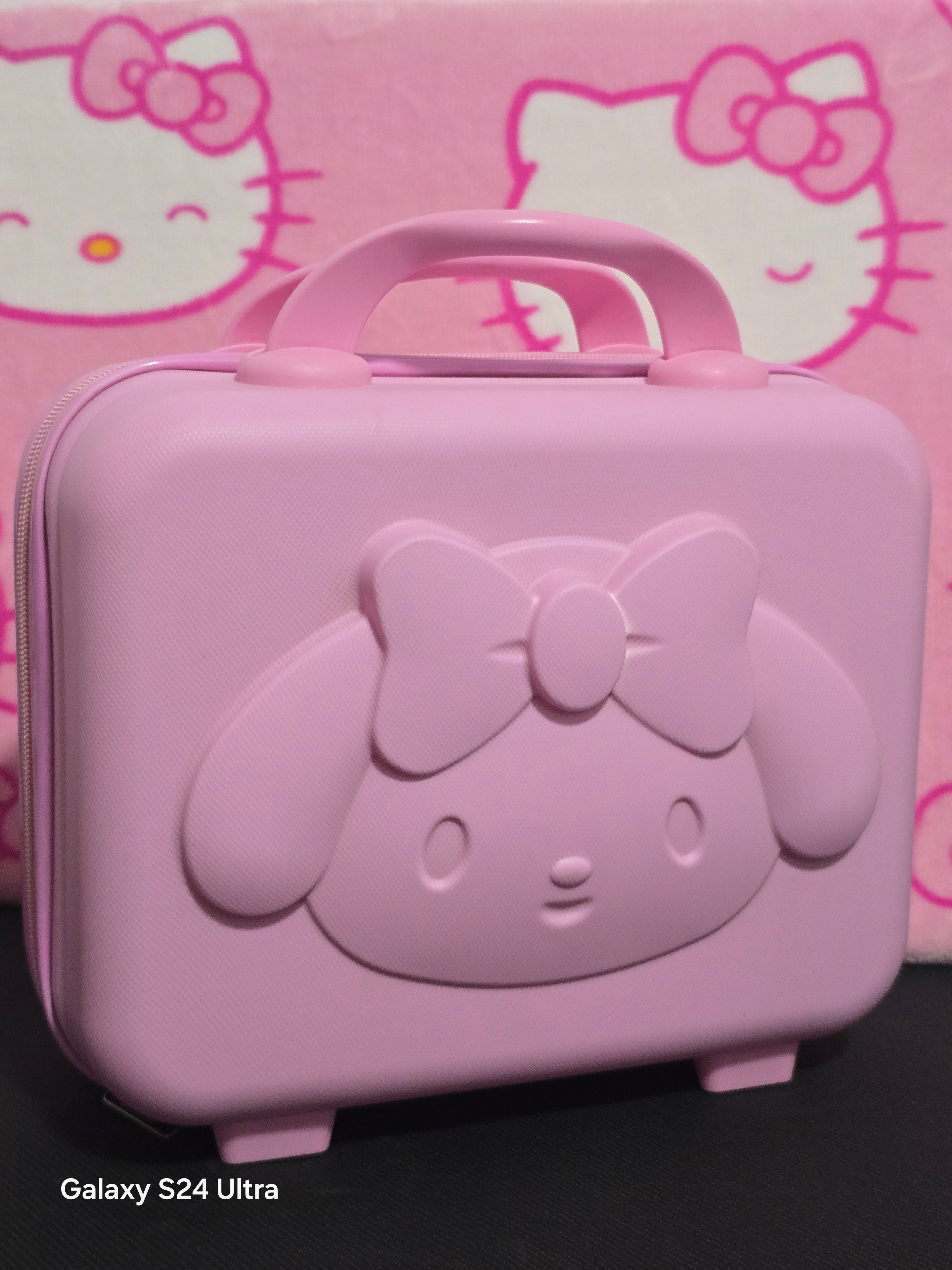 Mystery Gift Box 🎁 — Suitcase or Storage Box + 20 Random Surprises