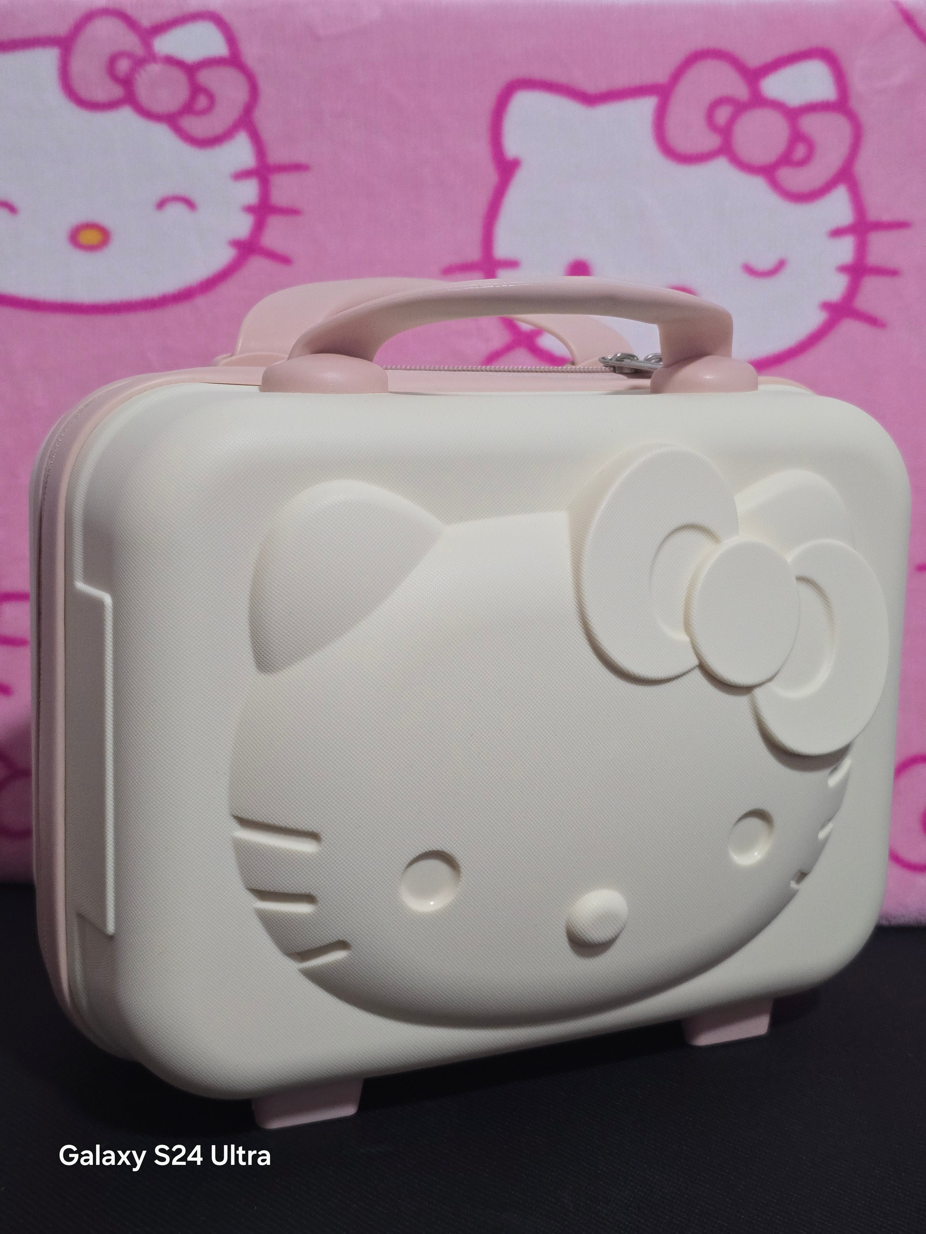Mystery Gift Box 🎁 — Suitcase or Storage Box + 20 Random Surprises